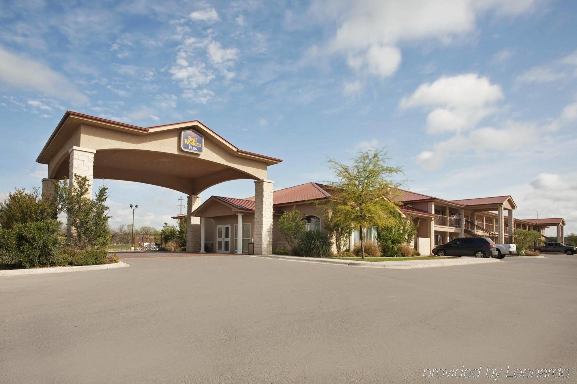 Best Western Dos Rios Junction Exterior photo